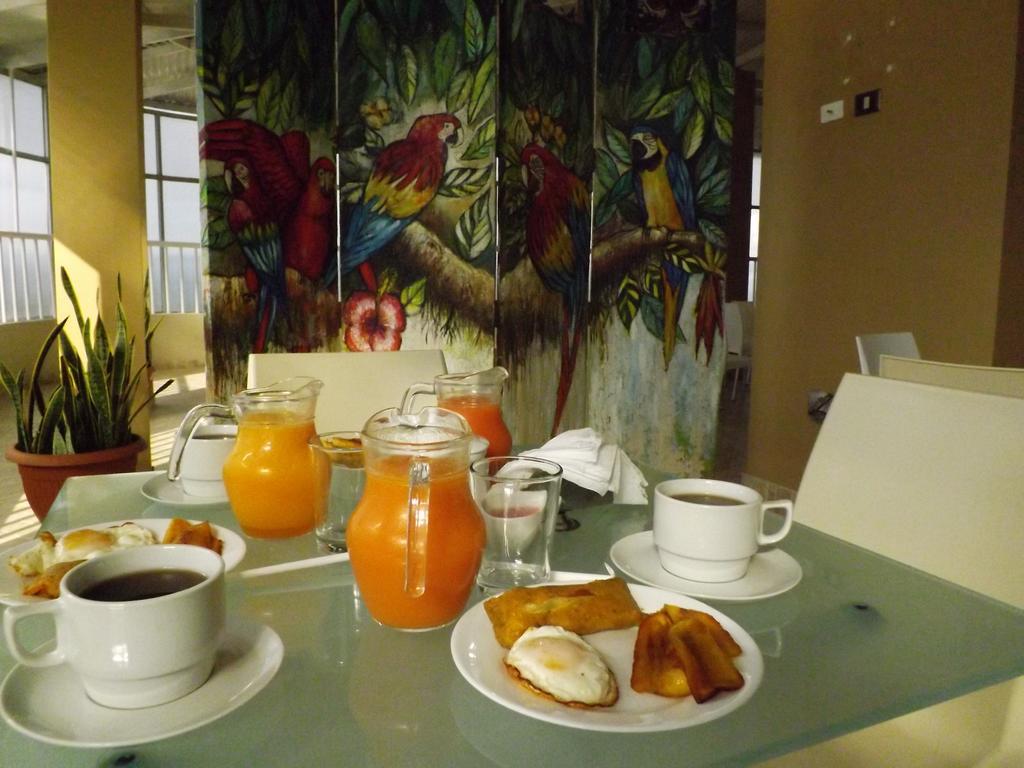 Hotel Suyox Тарапото Экстерьер фото